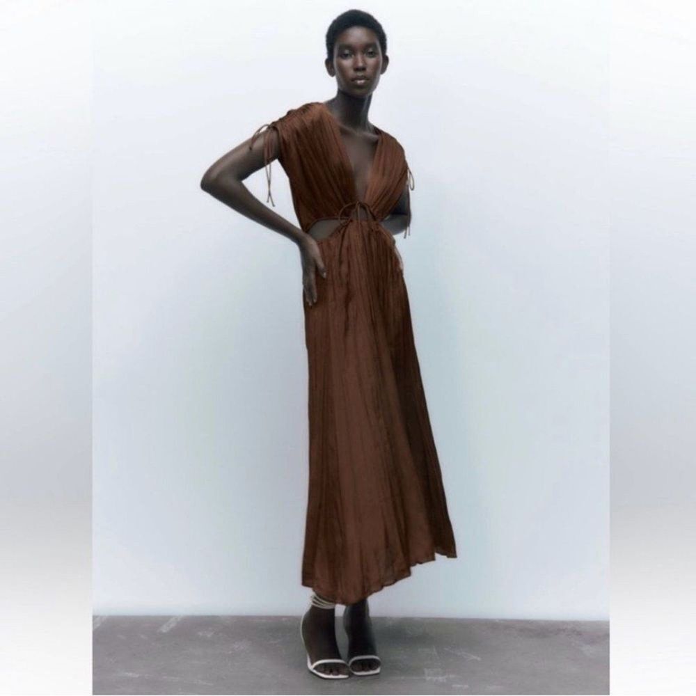 Brown Satin Effect Cut Out Pleatedmaxi Dress L